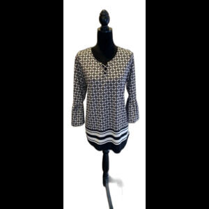 Absolutely Famous Blouse Pattern Top Size Large Black White Stretchy Relaxed Fit